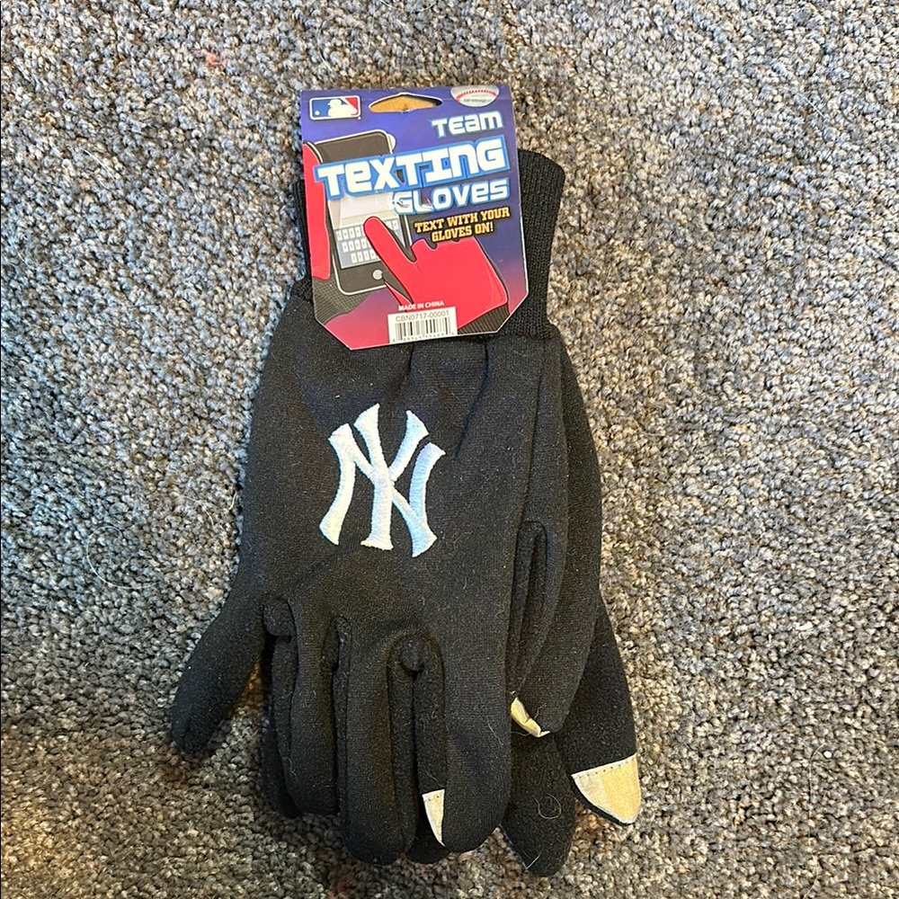 New York Yankees Texting Gloves